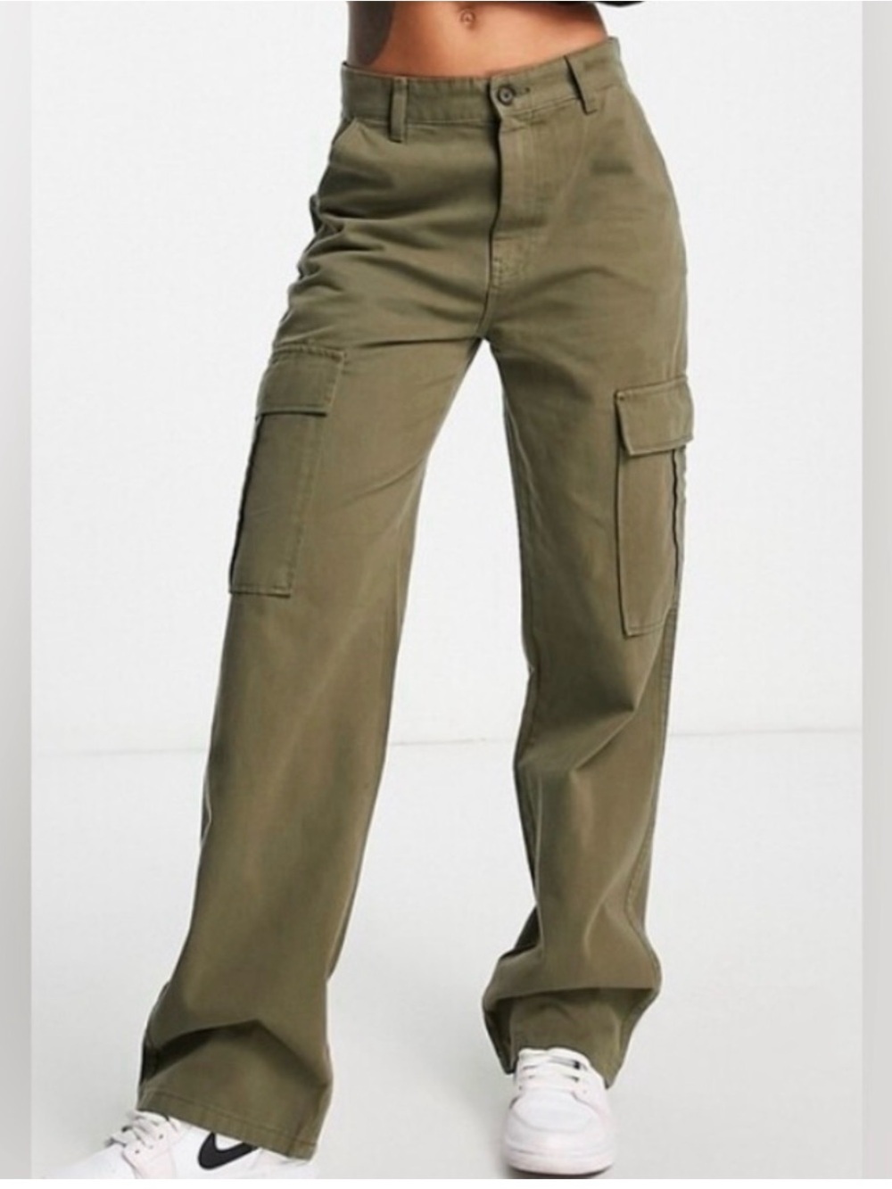 Stradivarius Green Cargo Pants - Picture 3 of 7
